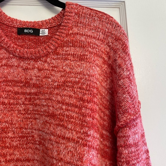 Red Sweat Top - Picture 4 of 4